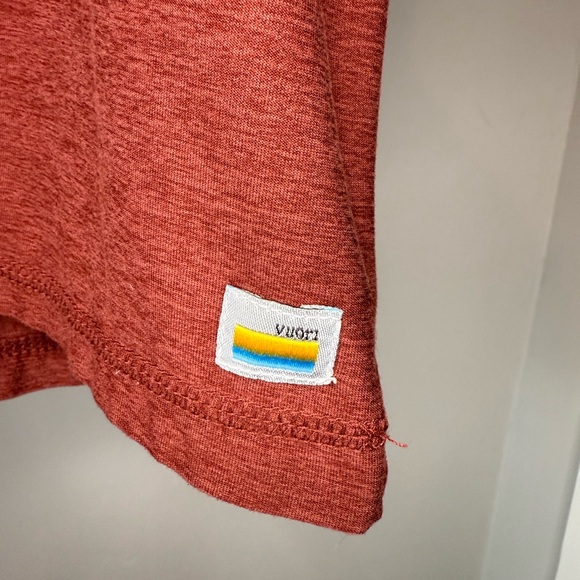 Vuori MEN’S Strato Tech T-Shirt, Size Small, Color: Red Clay Heather - Picture 4 of 5